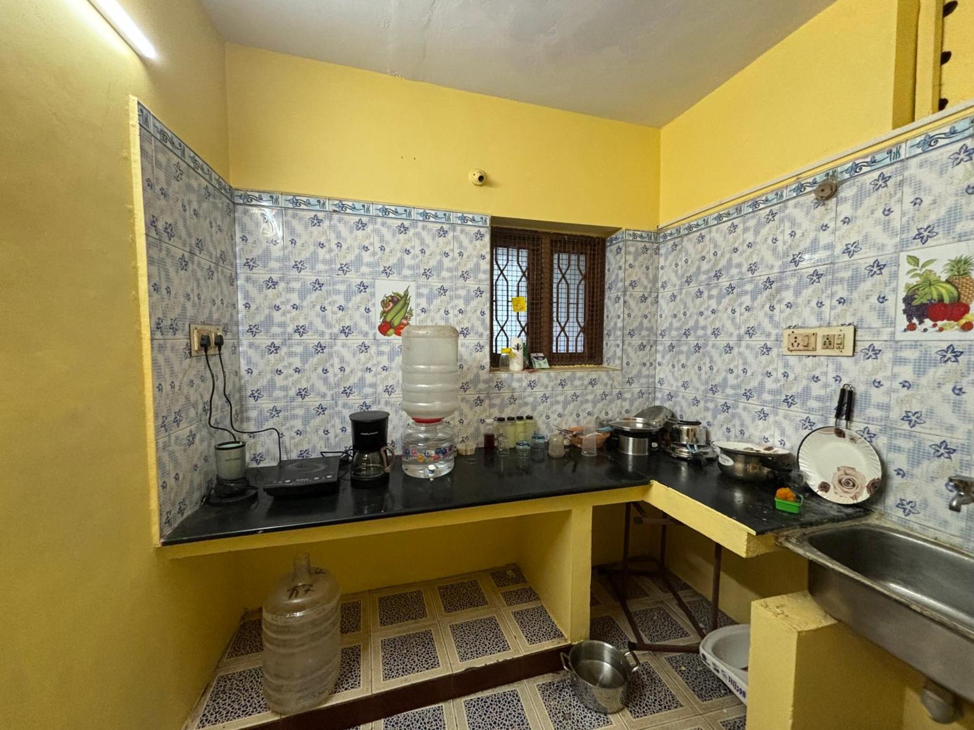 Hostel Madras Buitenkant foto